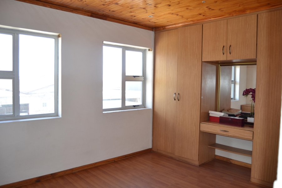 3 Bedroom Property for Sale in Seawinds Western Cape